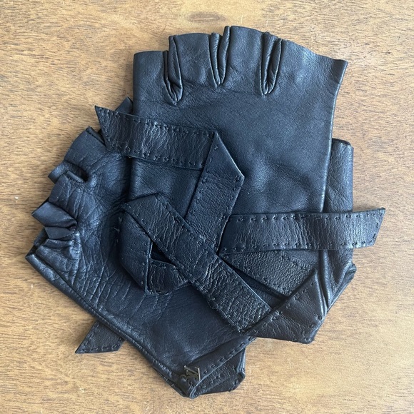 Louis Vuitton Black Leather Fingerless Motorcycle Gloves - Picture 1 of 6
